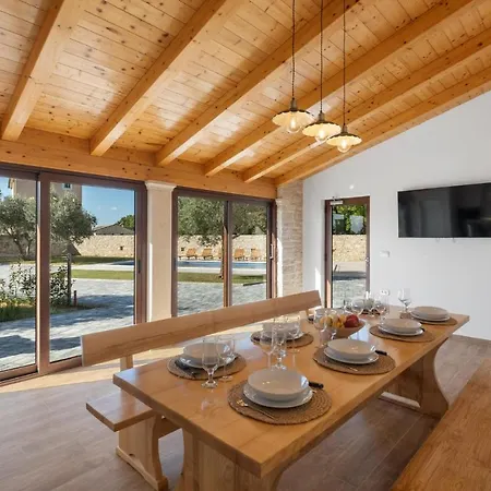Ferienhaus Cozy In With Kitchen